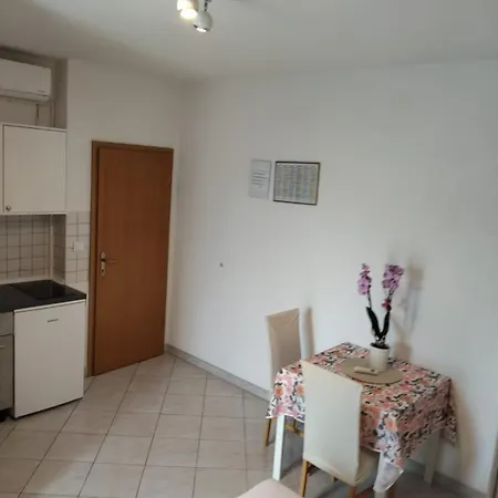 Mila-casa Bianca Medulin